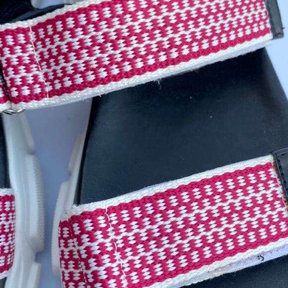 Villa Rouge Padded Crossband Platform Sandals Size 7 Open Toe Hook & Loop Flats - Picture 7 of 8